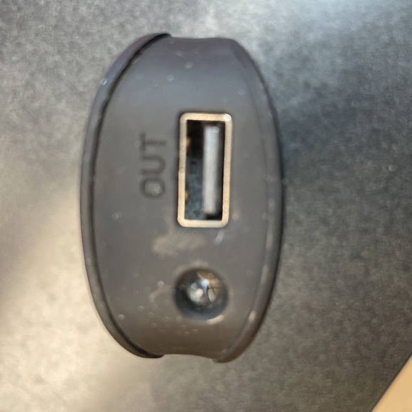 Power Bank - Picture 4 of 4